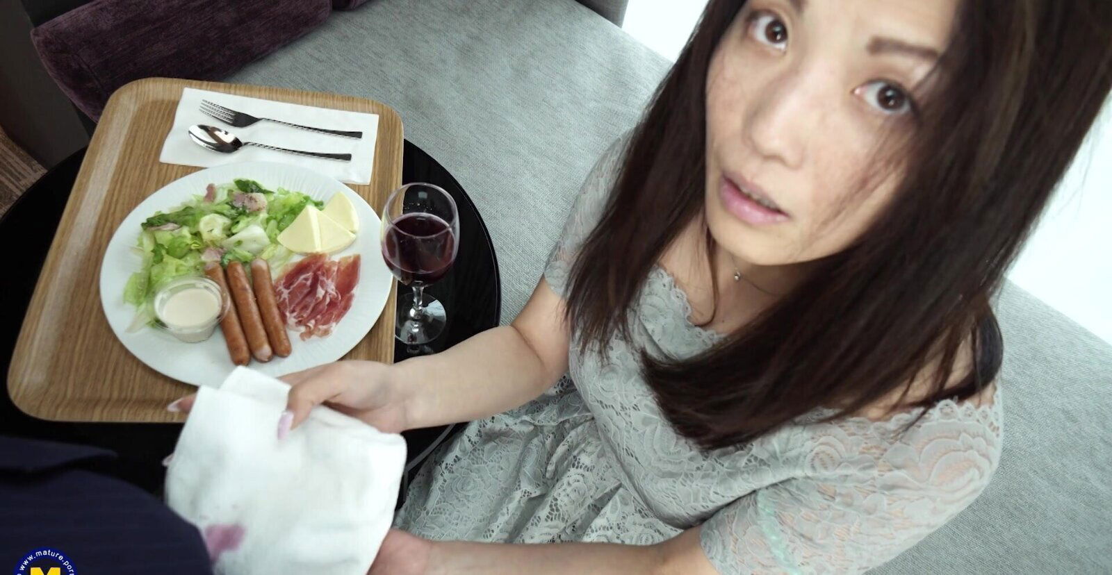 Asian girl Midori Minami couldn't resist sucking delicious dick