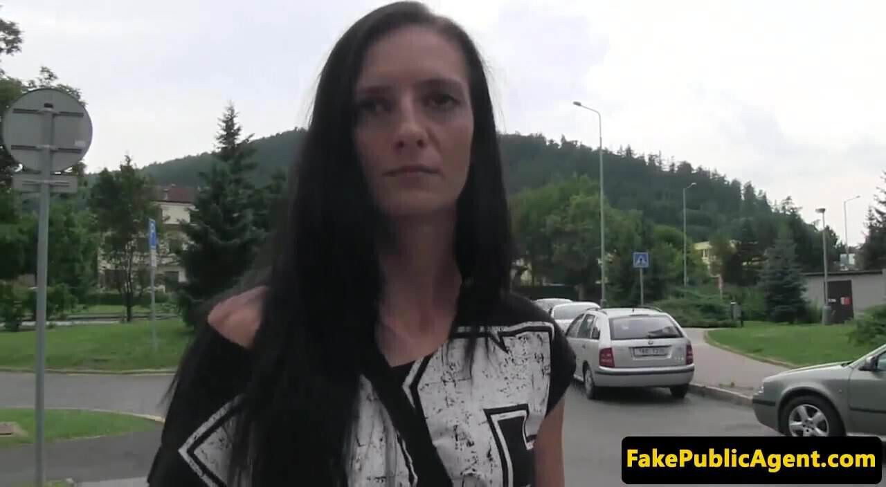 Pikedup amateur beauty cockriding