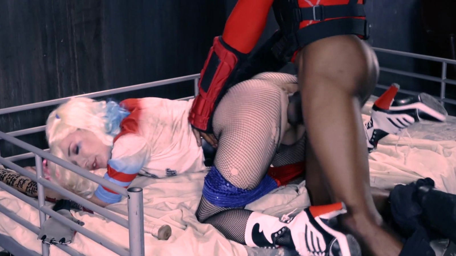 Alexander takes face after servicing