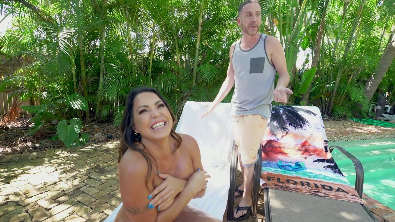 Bootylicious latina gets oiled fucked pool