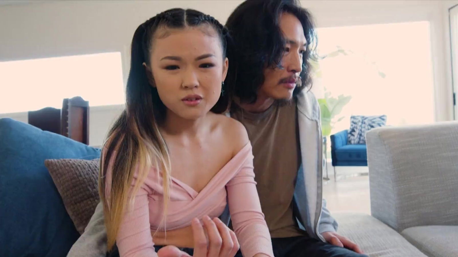 gets Asian pussy drilled face jizzed