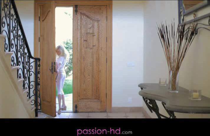 Good looking blonde angel seduction Kyleigh posing outdoor showing off.