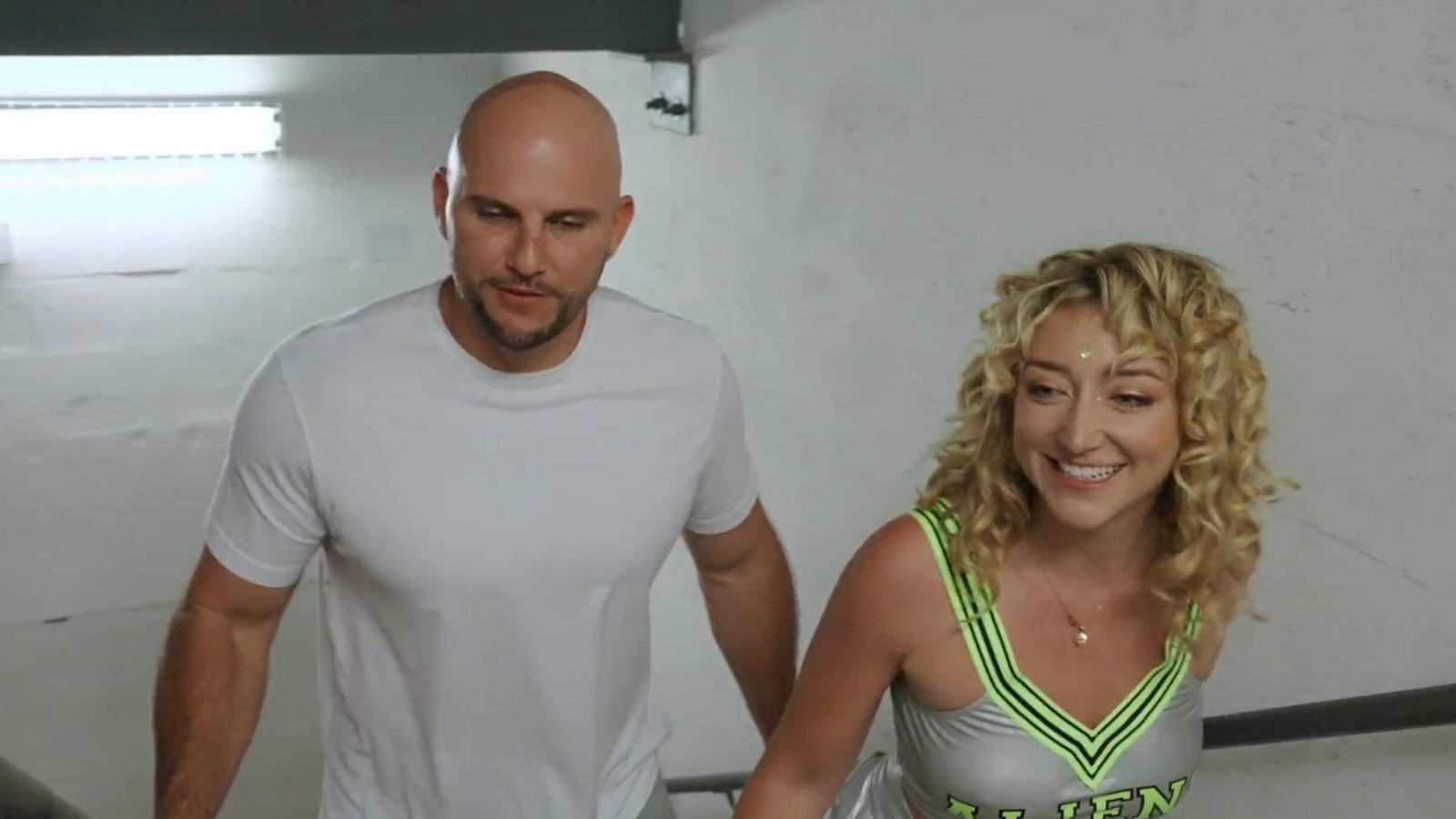 Hard fuck teen Susie Stellar table