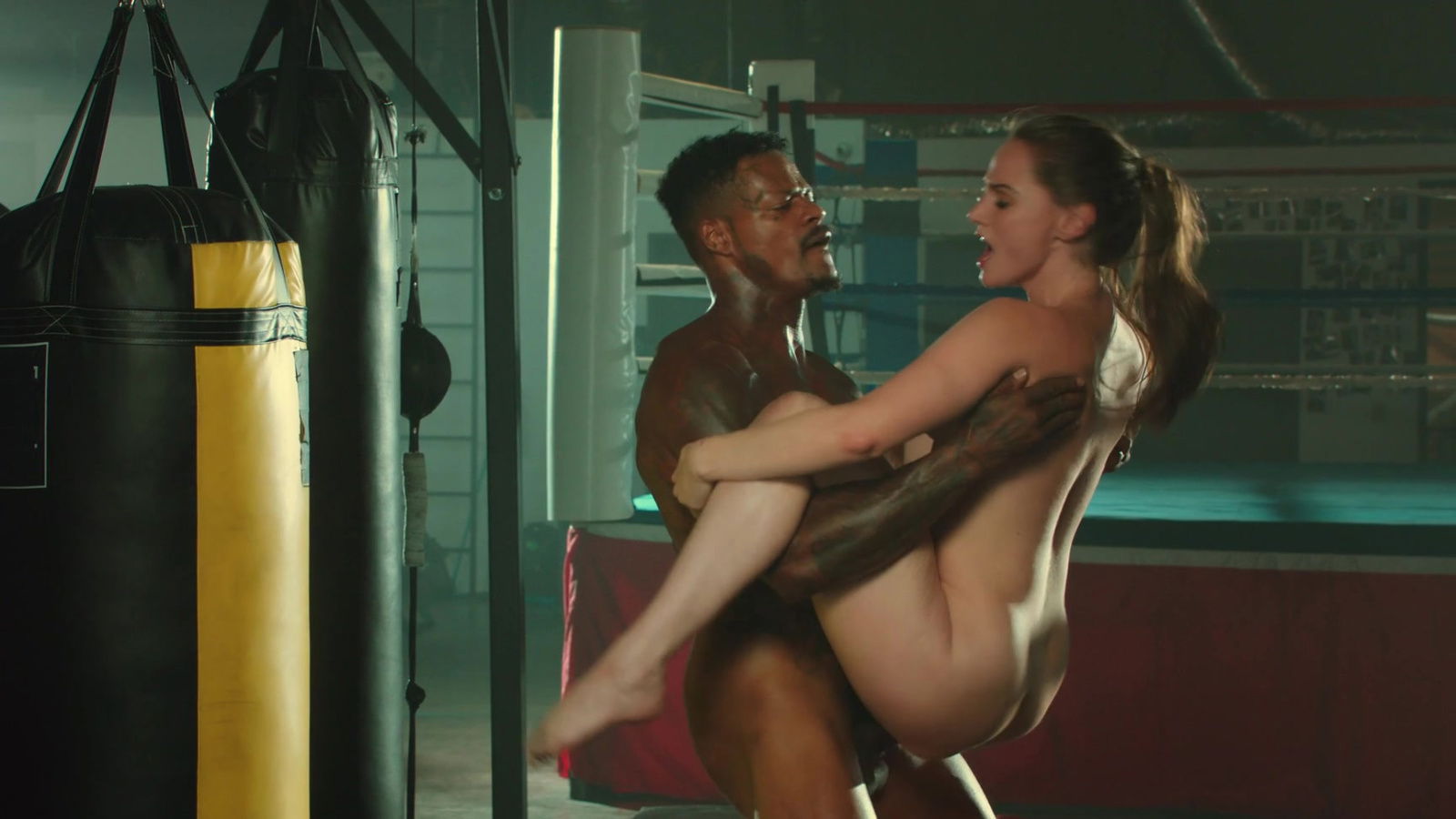 Tori Black pleasing boxers same time