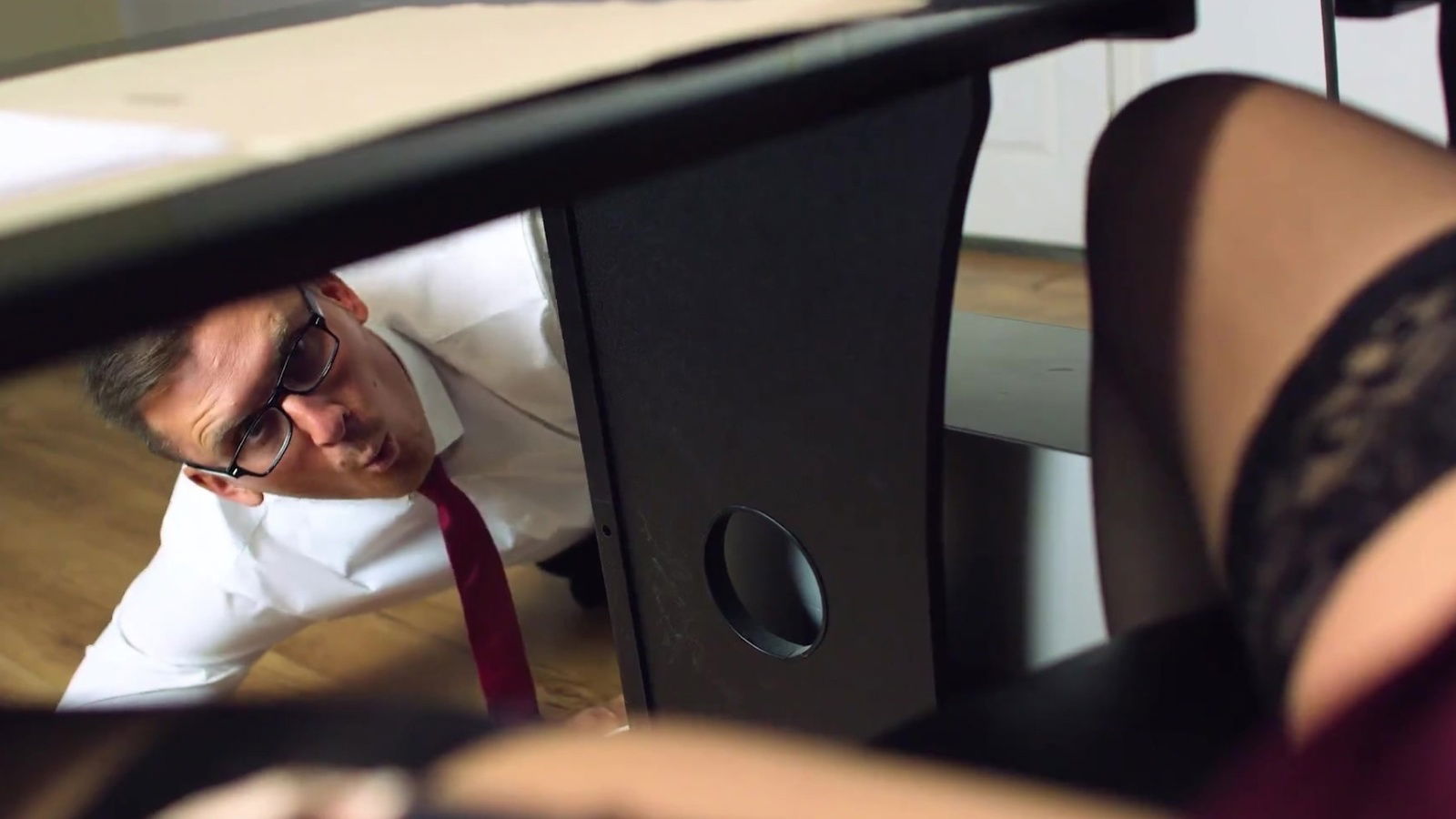 Katy Jane makes worship mouth pussy over office desk