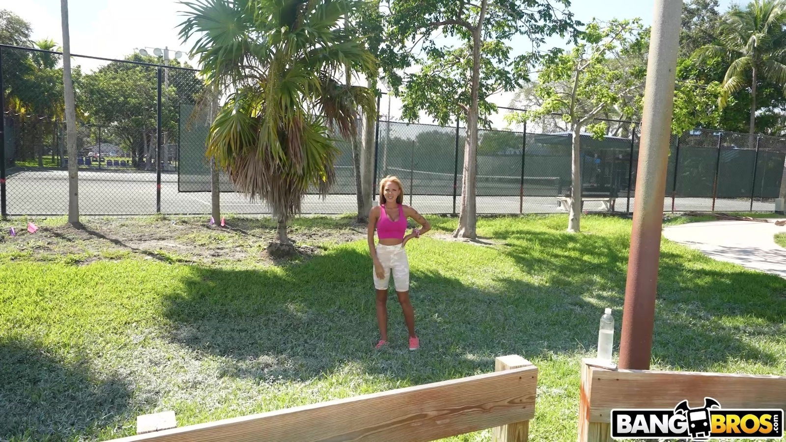 Hardcore fucking with perfect stranger Alyson Mystery