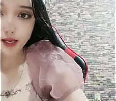 新疆漂亮妹子！黄播界迪丽热巴！应观众要求小秀一波，慢慢脱光光揉捏奶子，手指拍打小穴掰开特写国产网约高端外围