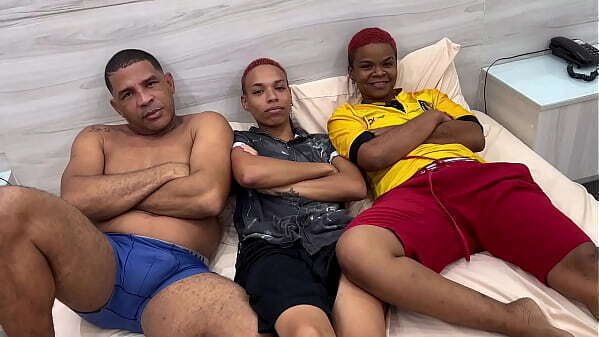 Casal lesbicas transi&ccedil_&atilde_o putaria