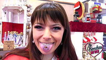 Tiny, perverse 20ans adore sexe