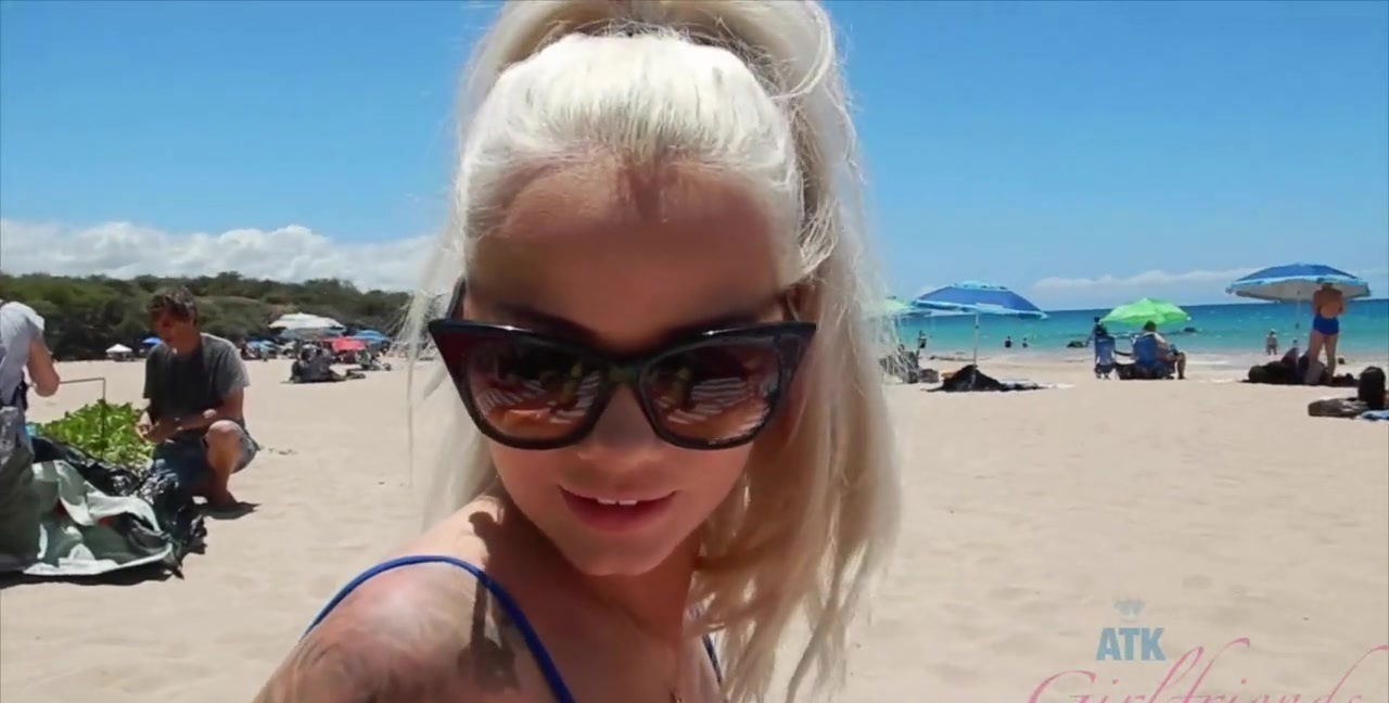 Sexy blonde girlfriend Elsa Jean loves teasing gives footjob