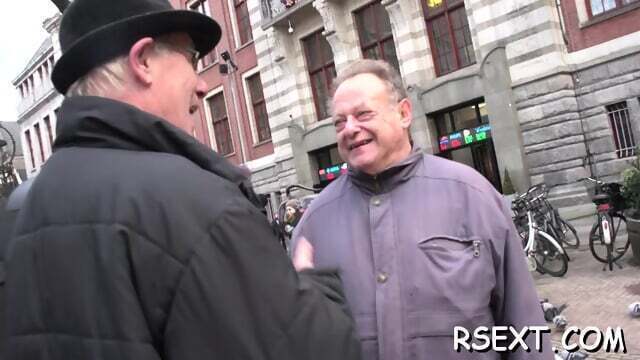 Pecker stunning Isabella