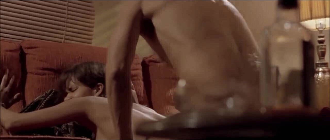 SekushiLover - Celeb Doggy Loop: Halle Berry