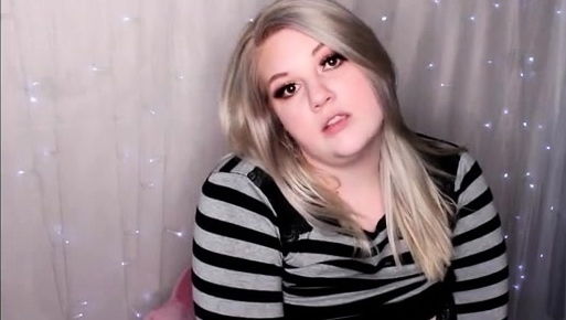 Penelope Peach Holding Boss Challenge