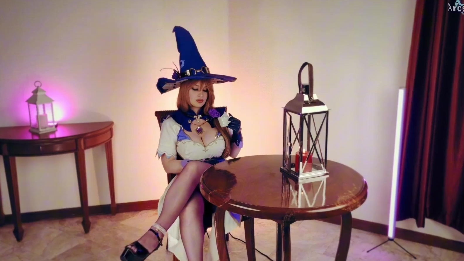 sorceress gets dildo anal.