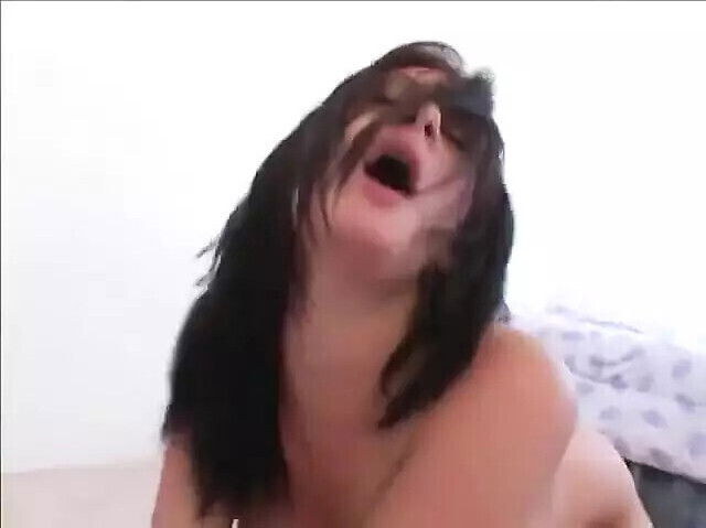 Randy slut Lisa gets pussy rammed with face jizzed after BJ&ampsmoking