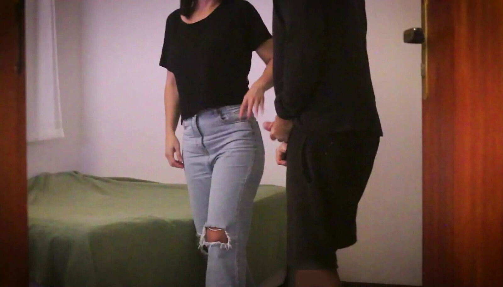 Meeting boss's house ends blowjob.