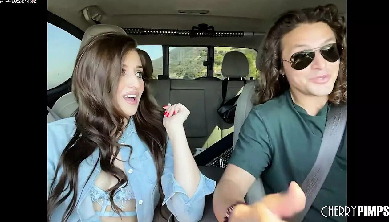 Stepsister Aubree Valentine Tempts Step Into Back Truck With Trimmed Pussy