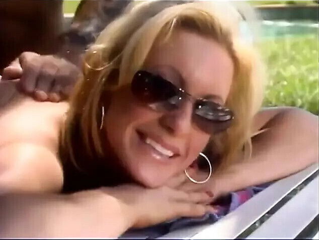 Hung Sucks Blonde's Pussy Before Reaming Doggy-style