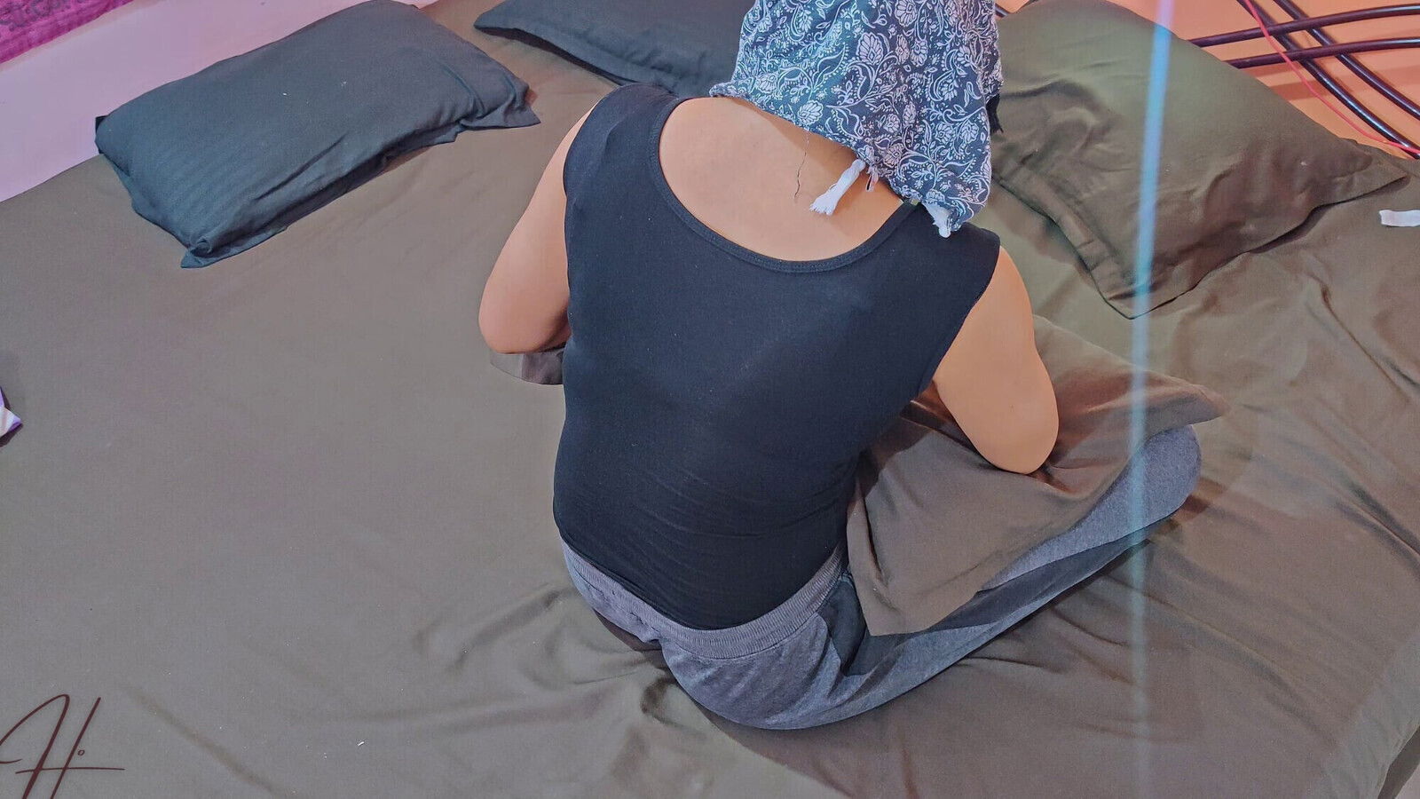 Horny Boss Invited Secretary Coffee Fucked.