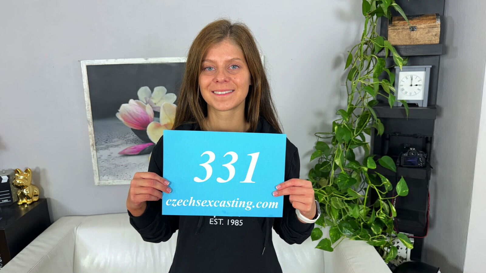 Sweet brunette wants something