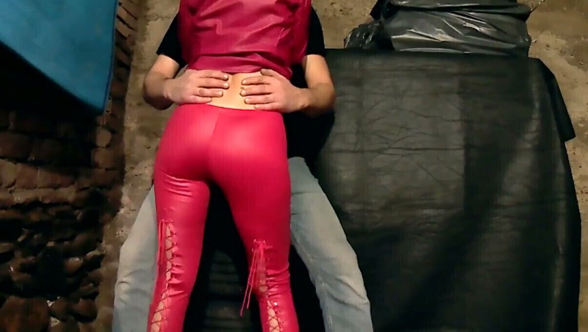 blonde gets fucked standing