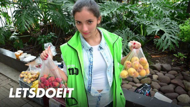 Amateur MILF Mary Gomez Facialized After Fuck LATINA MILF