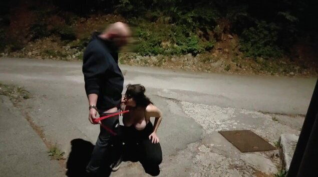 Piggy slut milf with great open mouth waiting anyway like