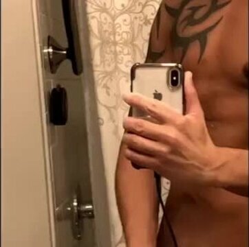 SOLO JERKOFF SESSION WITH CUMSHOT FINALE - LATINO (PUERTO RICAN)
