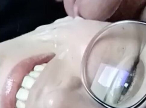 DD Sadie Takes Daddy's Thick Load on Her Cheek