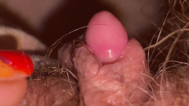 Closeup huge clit head hairy pussy
