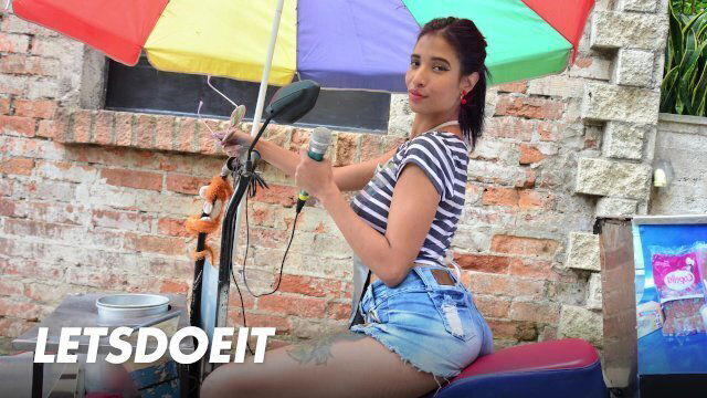 Slutty MILF Yamile Gonzo Banging With LATINA MILF