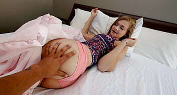 Stepbro Makes Sure Stepsis Does Chores Orgysis