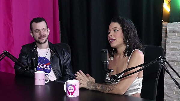 primeira transa horr&iacute_vel, camisinha ruim machuava, teve primeiro relacionamento liberal Espuleta Himeros Mansion (SHEER/RED)