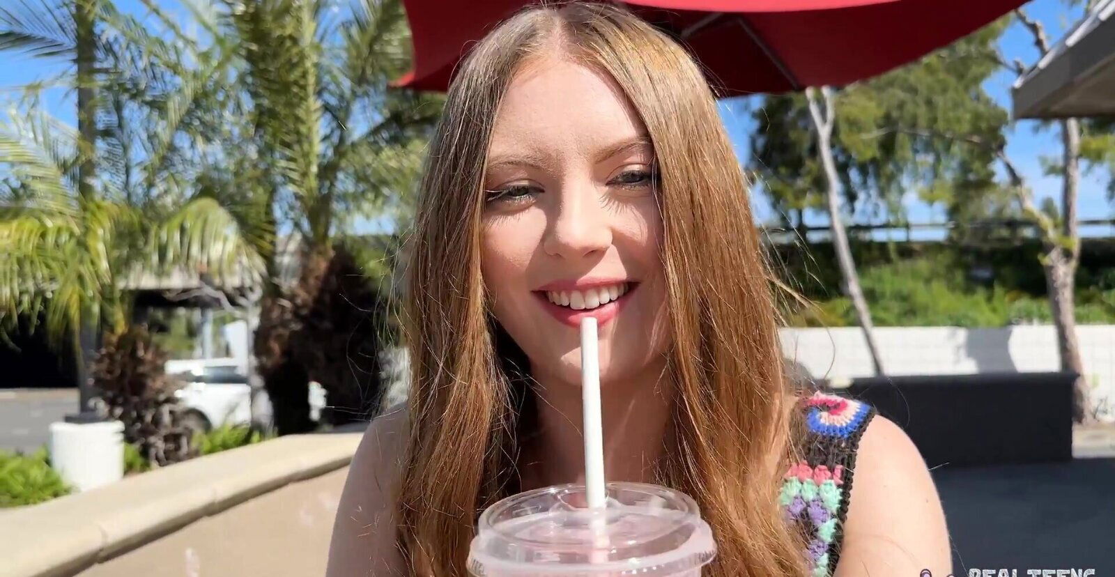 Zoey Zimmer enjoys while giving boyfriend blowjob