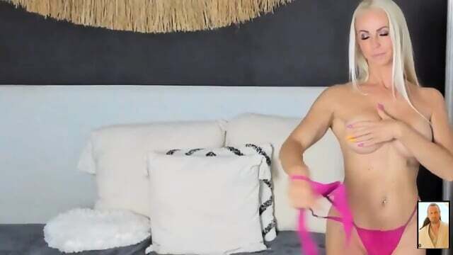 Tittys Pussy Dildoin'