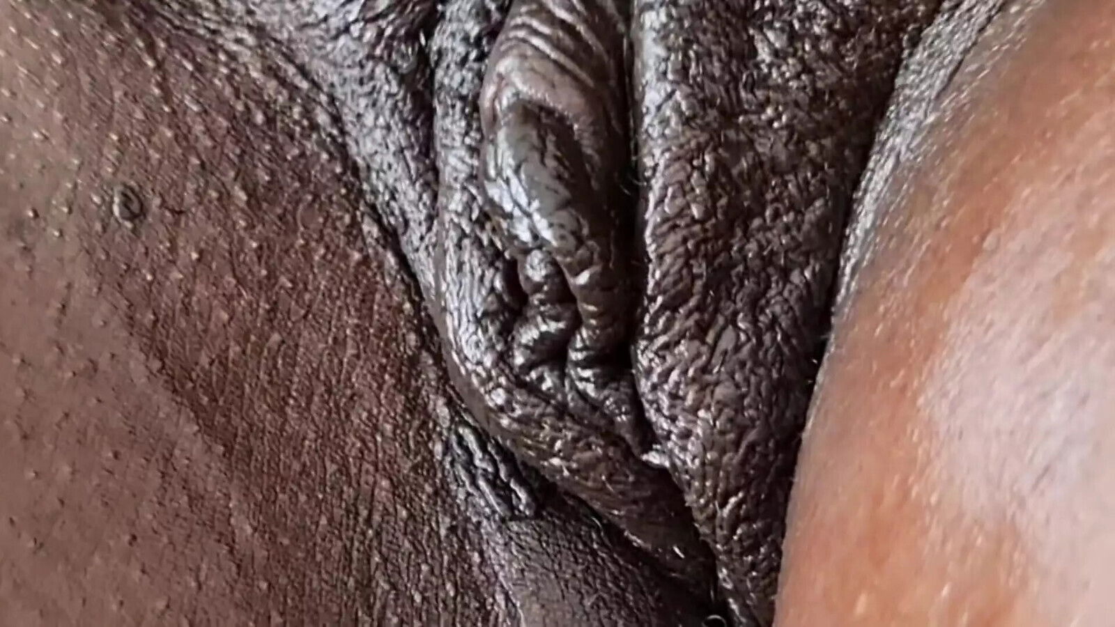 Stepdaddy massages small pussy before make