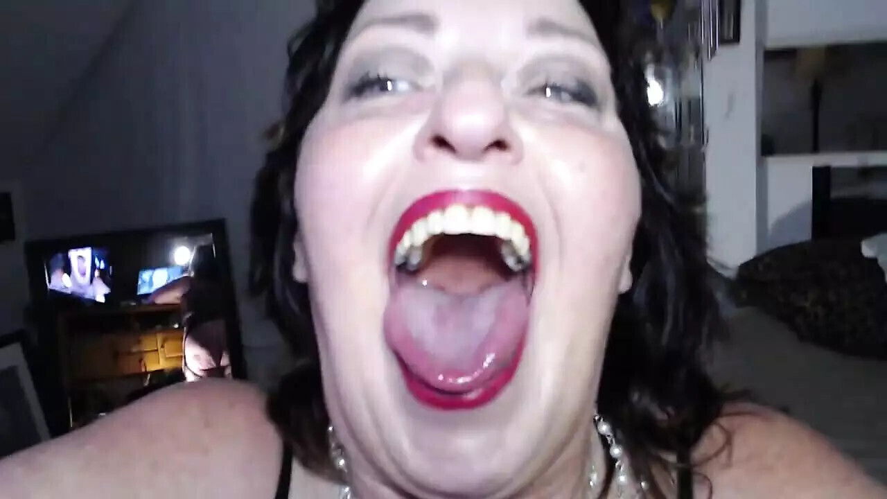 Giantess DawnSkye swallows Little Nils,