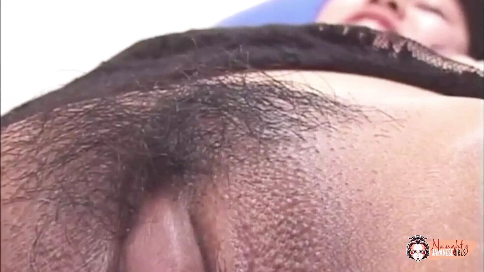 Asian woman black heels gets into messy threesome ending creampie