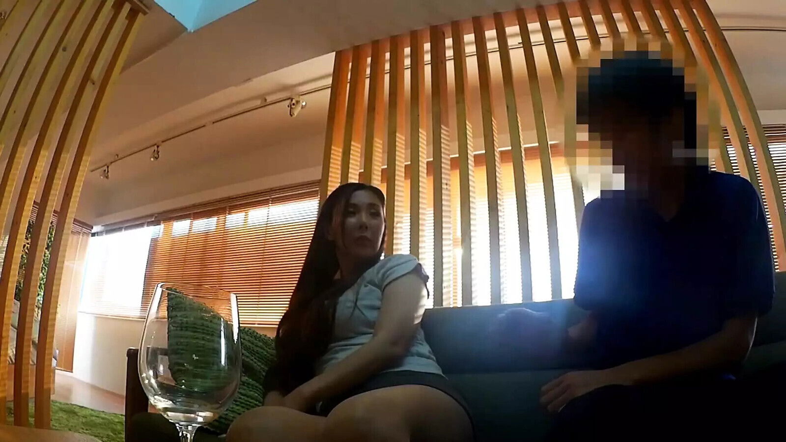 After Drinks, This Older Woman Always Prey's Subordinates part