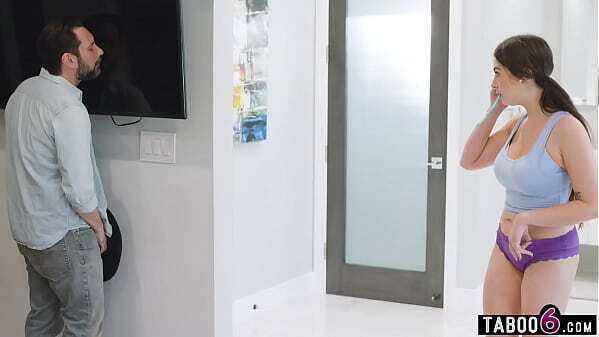 Asian teen Chloe Surreal gets back cheating with stepdad