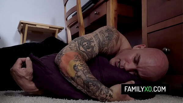 Milf stepmom Kenzie Taylor share stepsons with slutty stepdaughter Lacey Channing