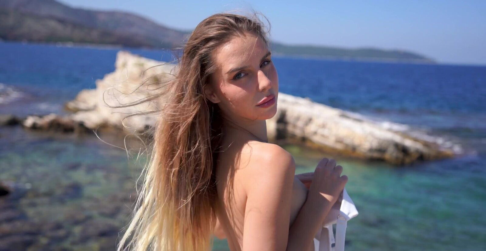 Solo blonde enjoys while fingering pussy Vine