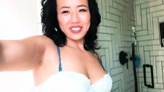 Mistress Lucy Khan Giantess Tiny Human