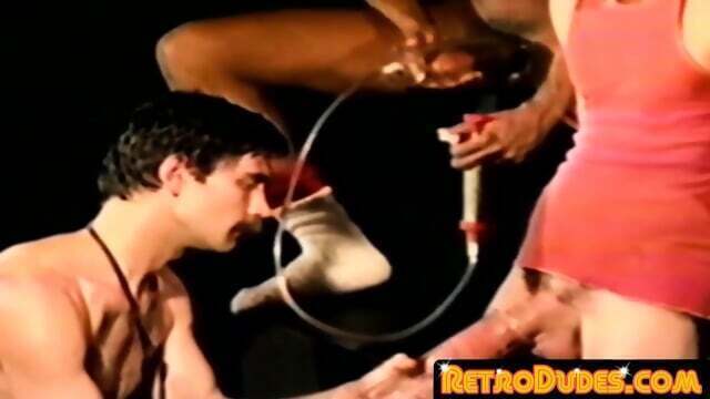 Individual color embeds somewhere inside mouth