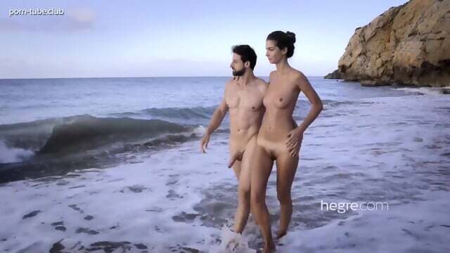 Sensual Beach Massage Charlotta Phillip