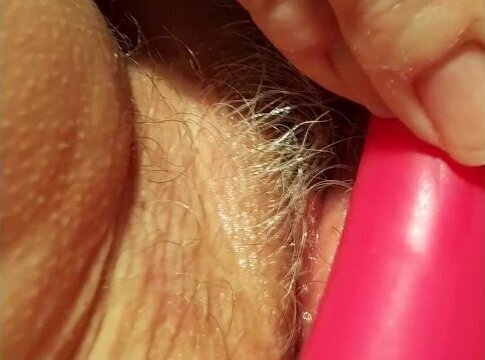 ORGASM from MARRES' pussy, close