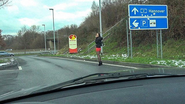 TEEN PARKPLATZ ABGESCHLEPPT HOTEL GEFICKT