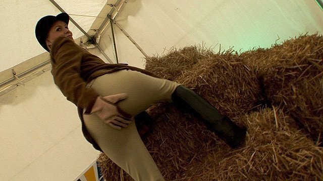 Mature rides horny blonde cowgirl cums face