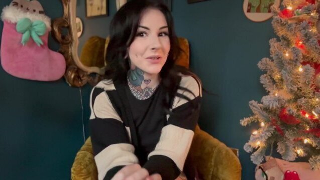 Your Highschool crush gives Tattoo Tour teaser