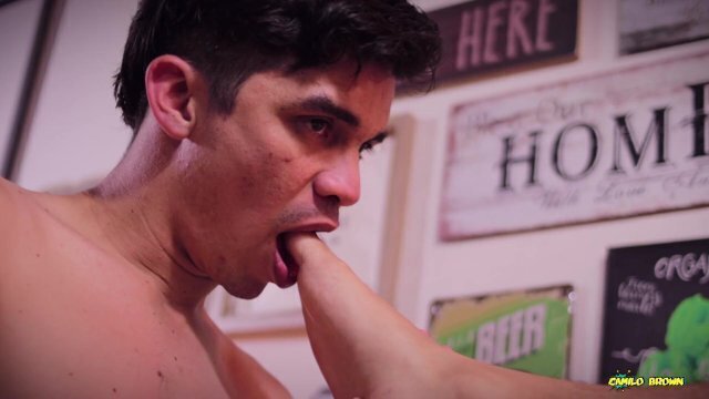 Foot fetish with handsome Camilo Brown, Footjob, feets share